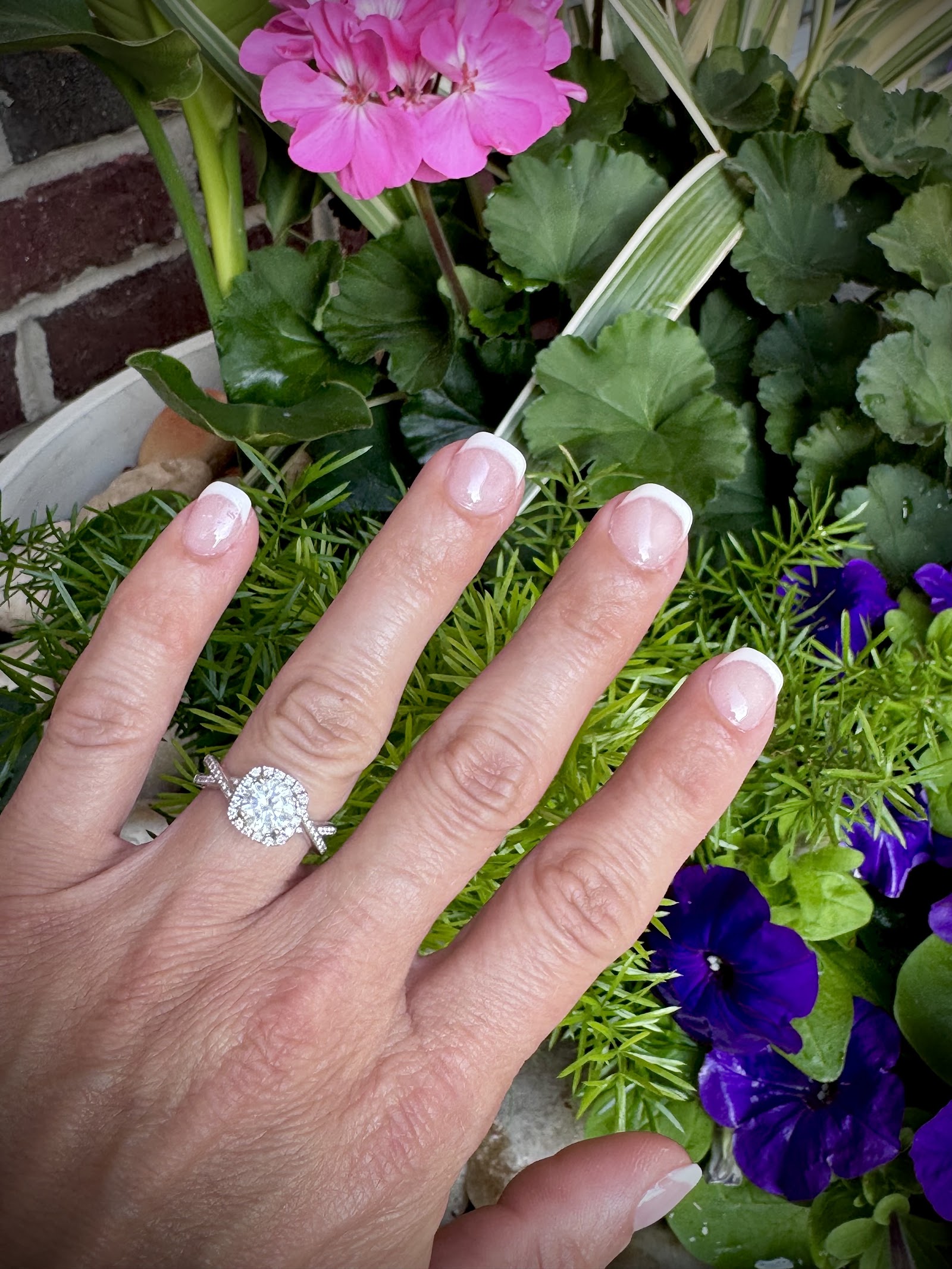 Magnolia Nails & Spa nail photo 4